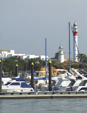 Rompido. Faro y marina