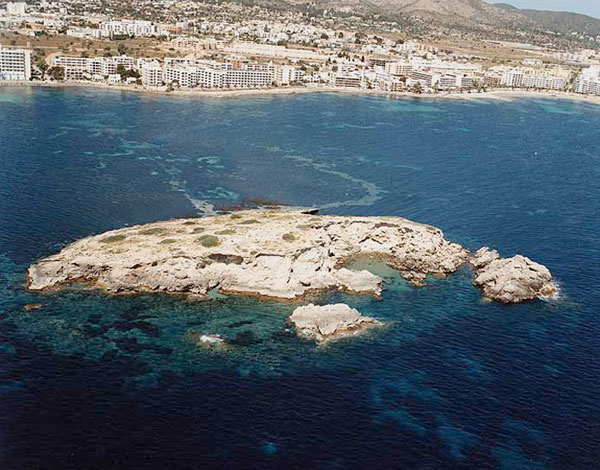 Isla Negra del E y tierra