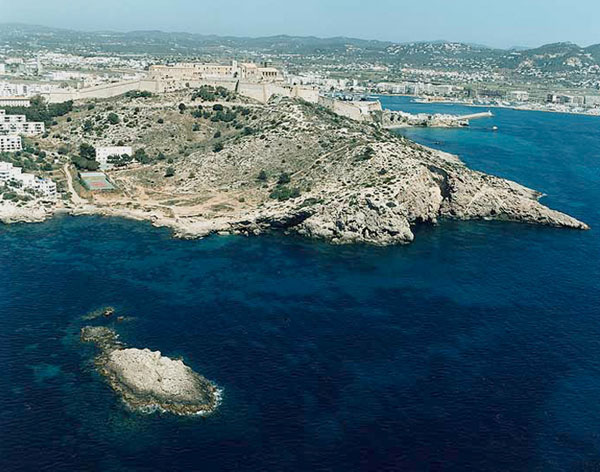 Isla Negra del W. Punta Calvari