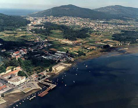 Puerto y embarcadero de Camposancos