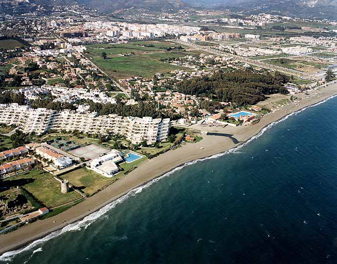 Playa de San Pedro de Alcántara