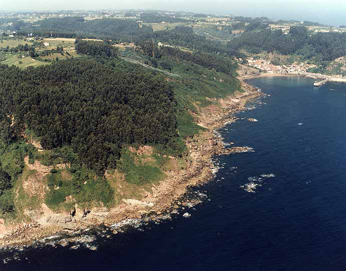 Puerto de Tazones desde Punta de la Mesnada