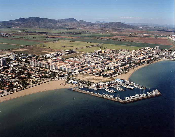 Puerto deportivo Mar de Cristal
