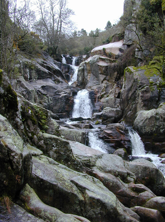 Fervenzas del Barbantiño y Camino natural del río Barbantiño