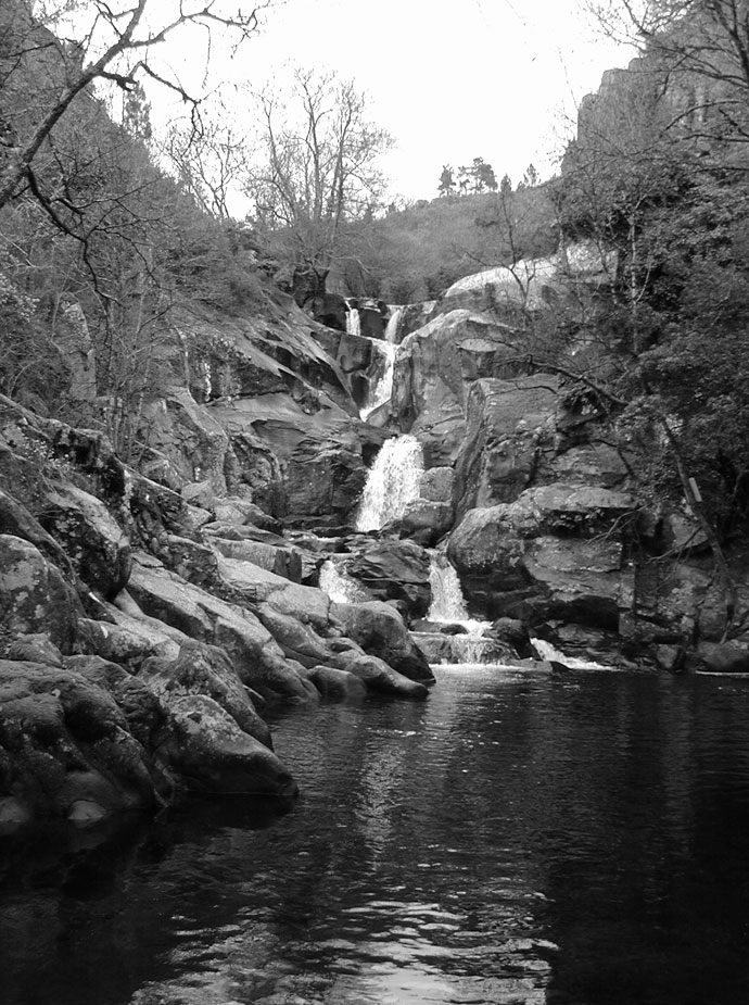 Fervenzas del Barbantiño y Camino natural del río Barbantiño