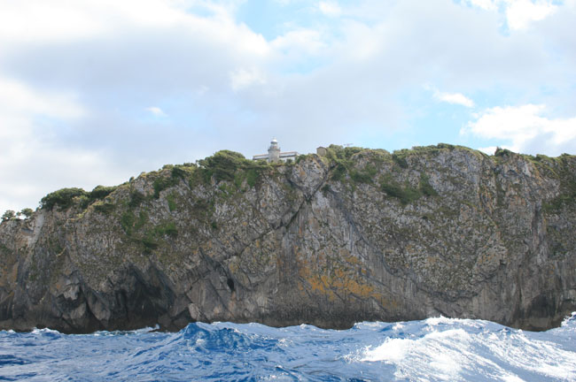 Cuevas del Pindal en la Pta. de San Emeterio