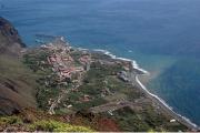 Valle Gran Rey con el Puerto de Vueltas al fondo