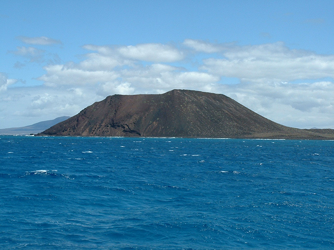 Isla de Lobos desde la mar