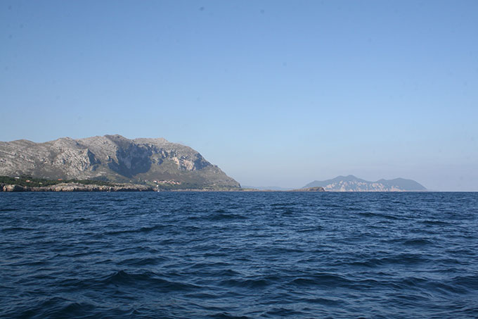 La costa hacia el W desde Punta Cérdigo