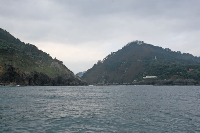 Barra de la ría de Tina Menor