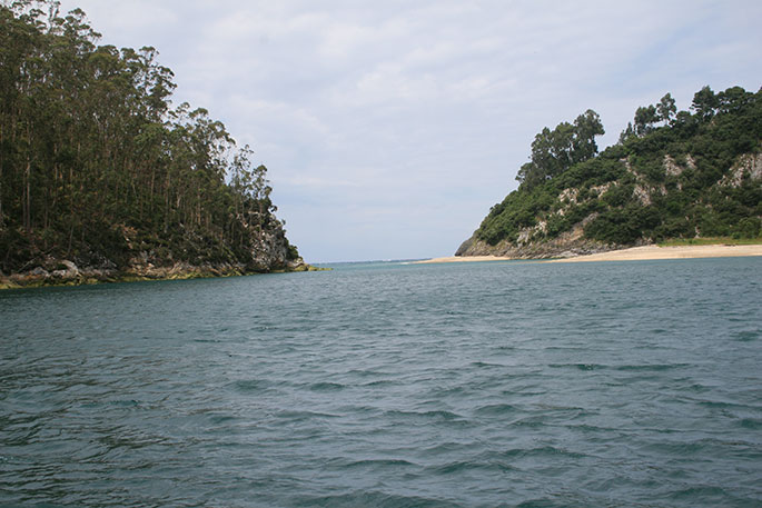 La barra de Tina Mayor desde el fondeadero