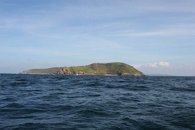 Norte de Ons desde la mar