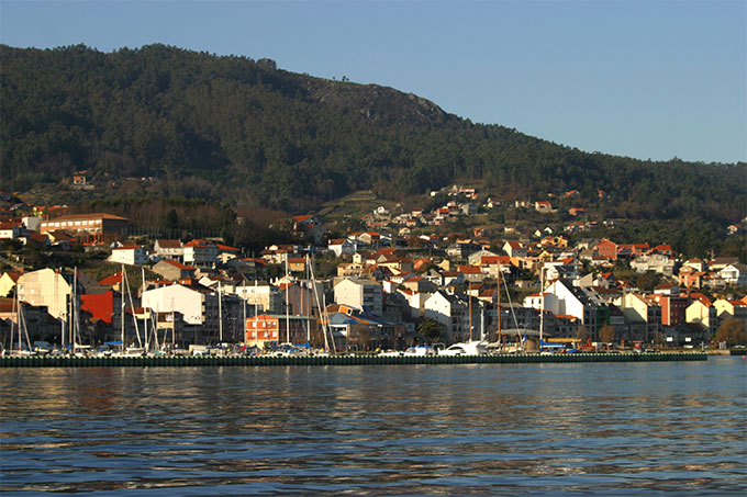 Rompeolas dársena deportiva de Moaña