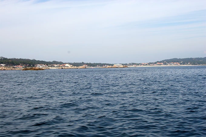 Lobeiras de Fuera. y espigón de Pedras Negras