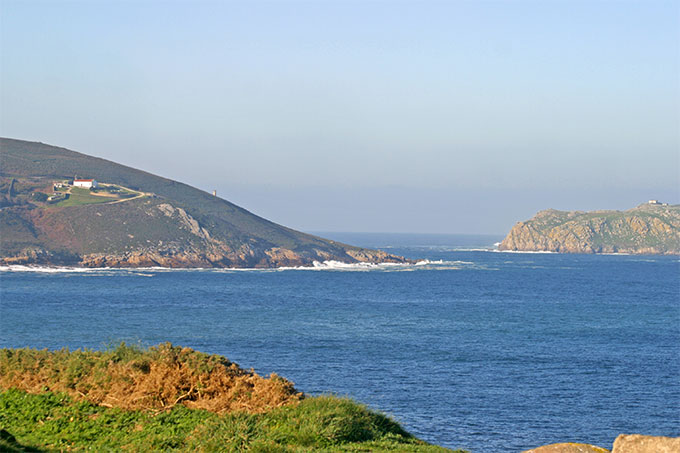 Cabo San Adrián, canal de Sisargas. Isla Sisarga grande