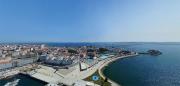 Vista general. Castillo de San antón. Marinas y Dique de abrigo Barrie de la Maza