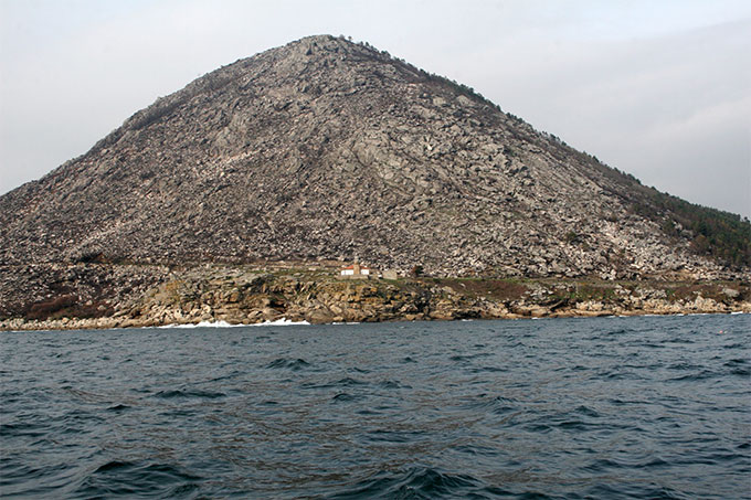 Faro de Monte Louro desde el S