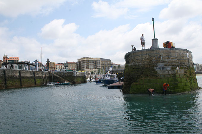 Entrando al puerto deportivo de Donosti