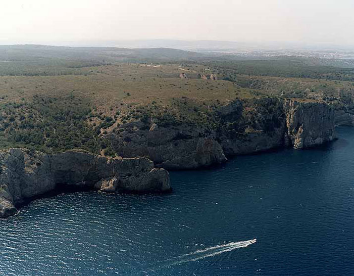 Acantilados del Macizo del Montgrí