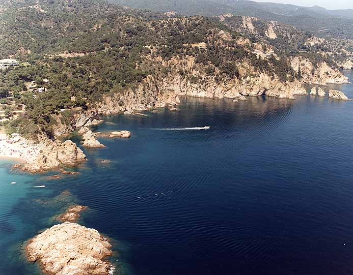 Costa a levante de Tossa de Mar. 