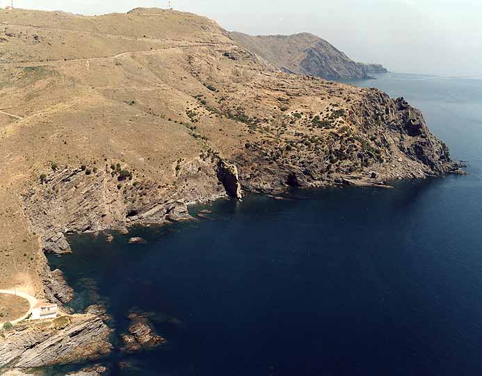 La costa entre Portbou y Colera