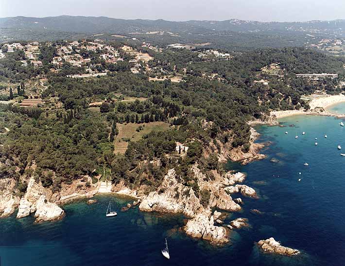 Punta S'Agulla y Cala de Treumal (Blanes)