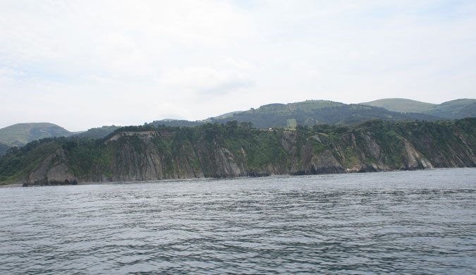  Playa de Ballota o Río Cabo