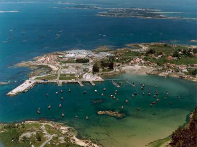 Porto Meloxo. O Grove. Puerto Pesquero. Fondeo y Visita