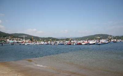 Puerto de O Freixo. Amarre, fondeo y visita