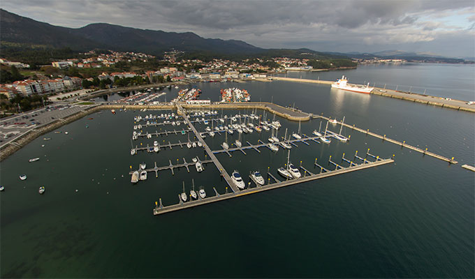 Puerto de A Pobra do Caramiñal