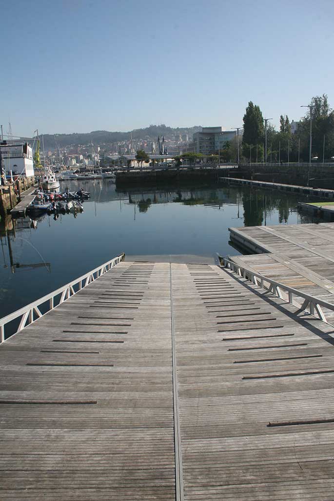 Rampa de botadura para vela ligera