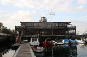 Capitanía y restaurante Marina Vilagarcía