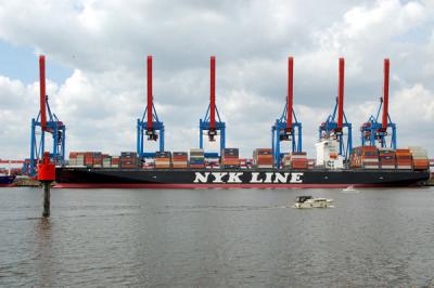 NYK reducirá su flota de portacontenedores a la mitad hasta 2015