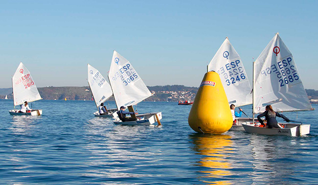 2022-01-23-Ines-Ameneiro-(Vigo,2810),-Paco-Riveros-(Vigo,929),-Andres-Gago-(Coruña,3065),-Bruno-Iglesias-(Riveiro,3246),-Natalia-Domínguez-(Sanxenxo,2685)-(Foto-Pedro-Seoane)