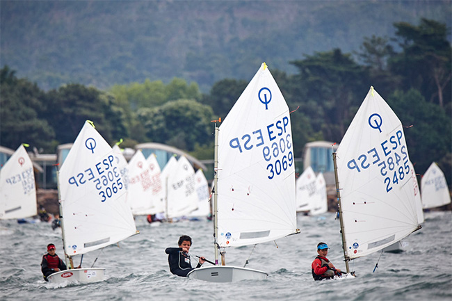 2022-04-22-Imagen-del-Trofeo-Vithas-en-su-primera-edición-(Foto-Angel-Tourón)(1)