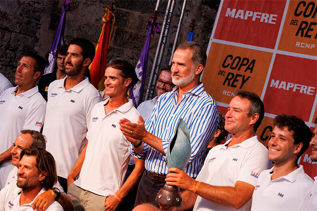Alfredo-González-y-Rayco-Tabares,-junto-al-Rey