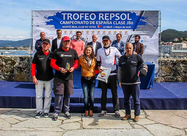 El-Mercury-de-Jaime-Piris-quedó-segundo-en-el-Campeonato-de-España-J80---Trofeo-Repsol---Foto-©-Carlos-Rúa