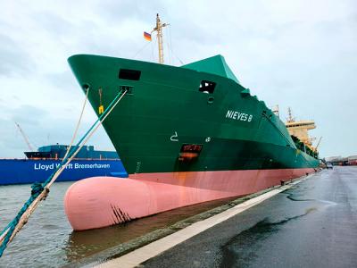 Boluda Shipping adquiere un buque portacontenedores y lo bautiza como Nieves B en honor a la patrona de la isla de La Palma 