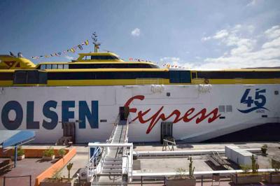  Fred.Olsen Express celebra 45 años transportando carga y pasajeros en las Islas Canarias 