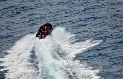 Los piratas secuestran a 19 marinos en dos ataques en el golfo de Guinea 
