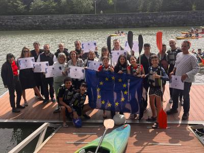 ¡Un barco de cartón reciclado ha zarpado en el Urumea ! en el dia Europeo del Mar, hoy 20 de Mayo ¡Un barco de cartón reciclado ha zarpado en el Urumea ! en el dia Europeo del Mar, hoy 20 de Mayo