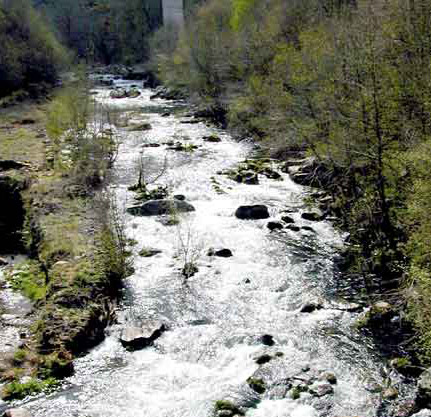 Ponte de Cadrón. Paraiso del rafting