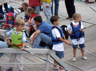 Se celebró con éxito el concurso de pesca infantil CAIXANOVA del RCN Coruña