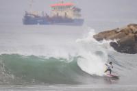 Show de surfing en Costa de Caparica