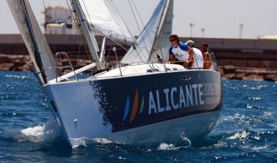 ‘Alicante 2008’ se impone en la V travesía de aproximación ‘Dos Continentes’’
