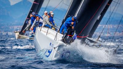 Alegre toma el mando de la 52 SUPER SERIES PalmaVela Sailing Week