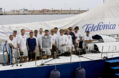 El Príncipe heredero Federico de Dinamarca estuvo en Alicante y aprovechó para conocer de primera mano cómo es navegar a bordo de un VO 70 