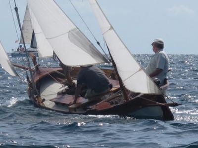 El ‘Annika’ lidera la división de Llauds Clásicos en la XVII Diada de Mallorca de Vela Latina