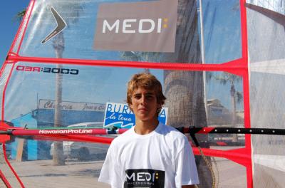 Pablo Ania, del CW Burriana, campeón de la Copa de España de Fórmula Windsurfing, disputada en Almería
