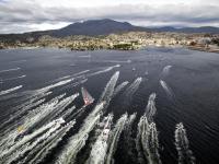 El Wild Oats XI remontaba victorioso el Derwent River esta mañana para batir al Skandia por una hora y siete minutos